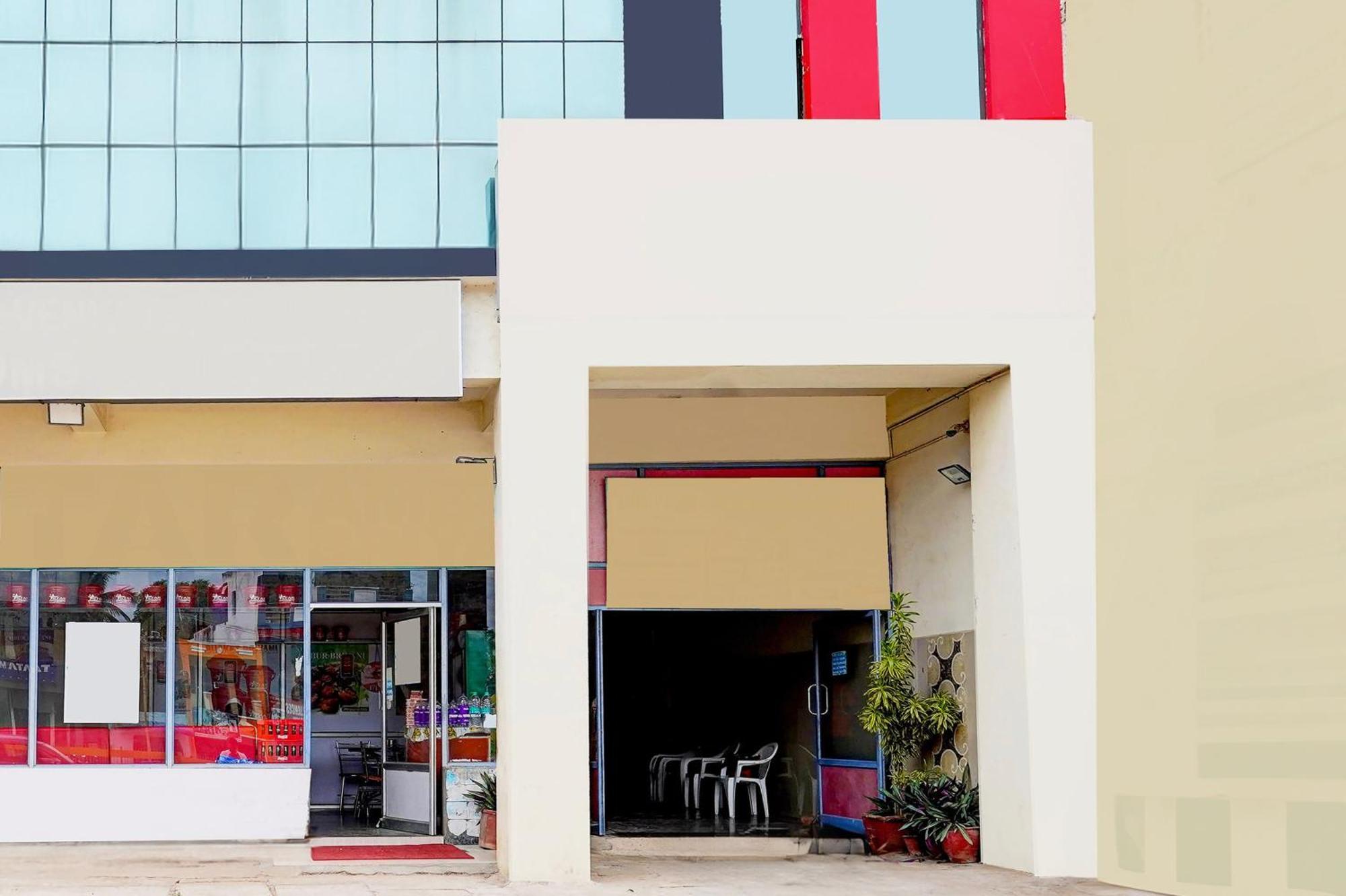 Hotel O Ambur Екстериор снимка