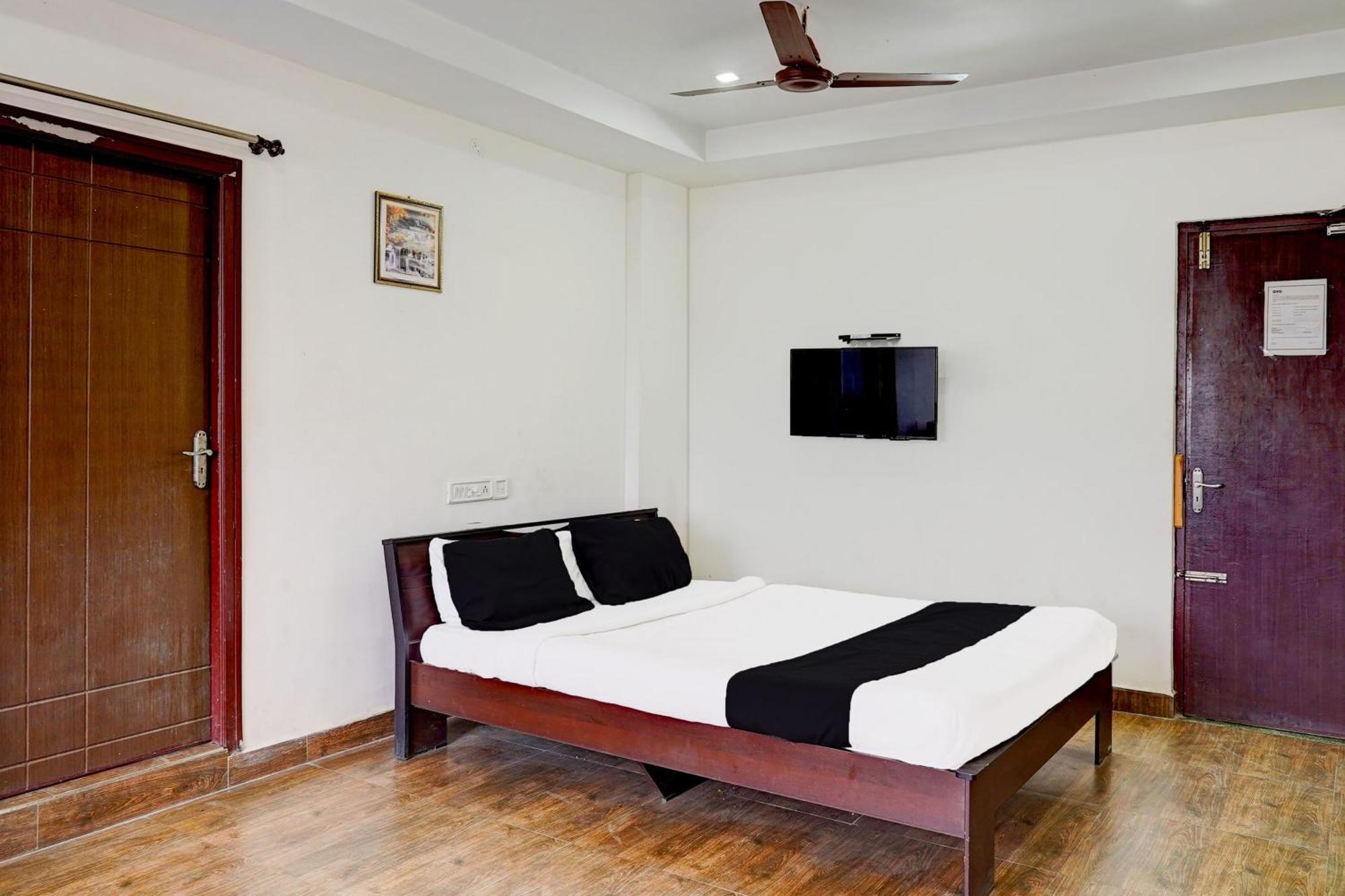 Hotel O Ambur Екстериор снимка