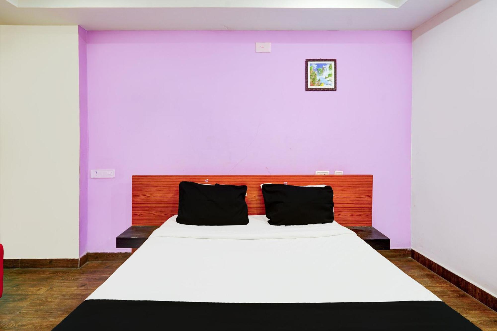 Hotel O Ambur Екстериор снимка