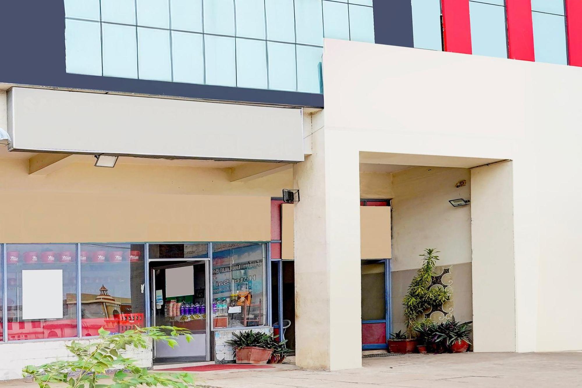 Hotel O Ambur Екстериор снимка