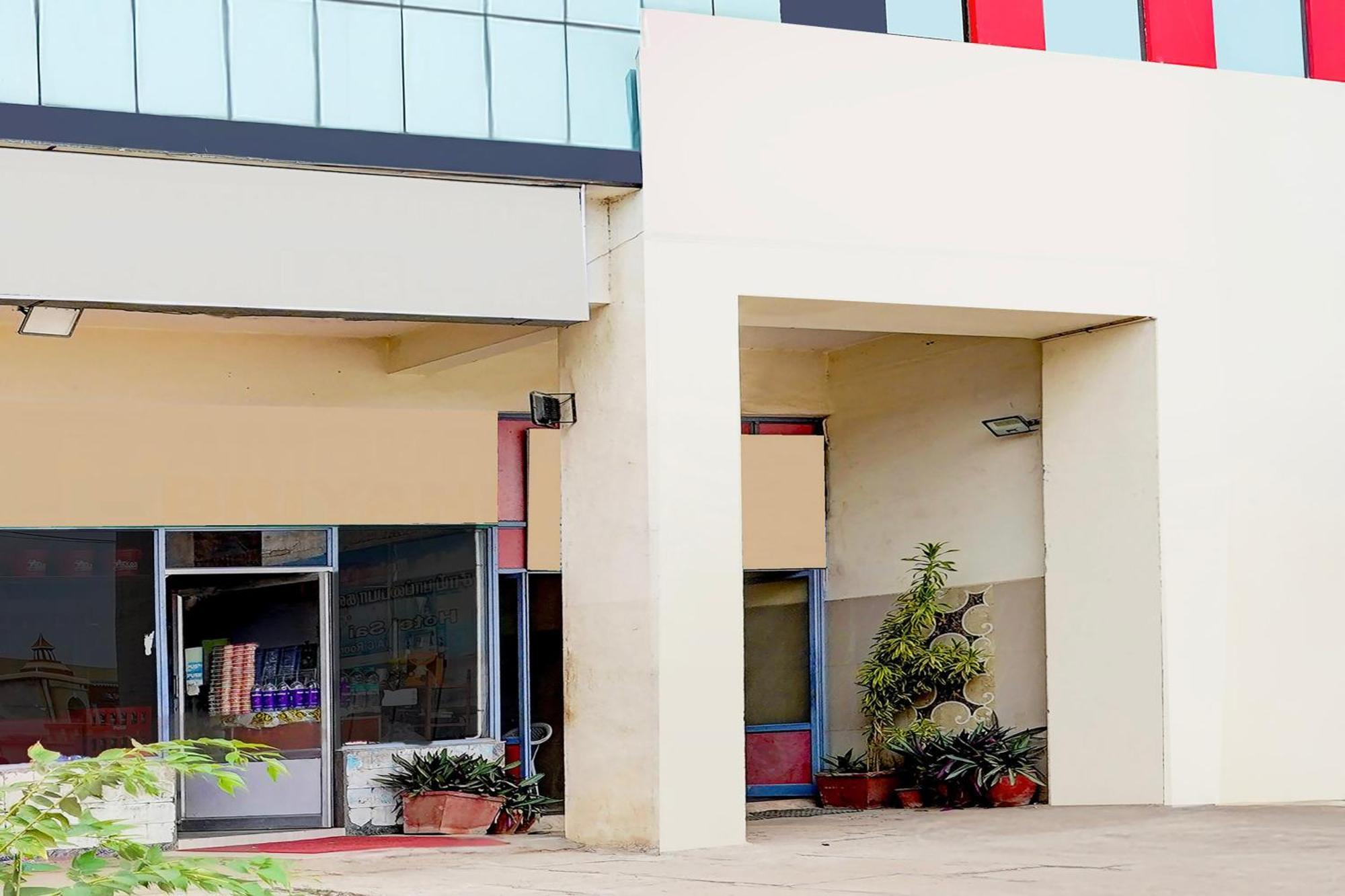 Hotel O Ambur Екстериор снимка